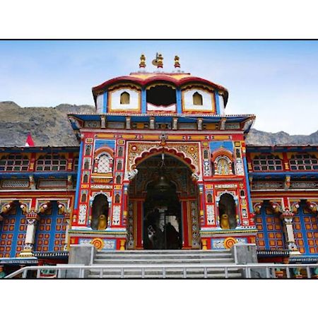 Hotel Kalash, Badrinath Eksteriør bilde